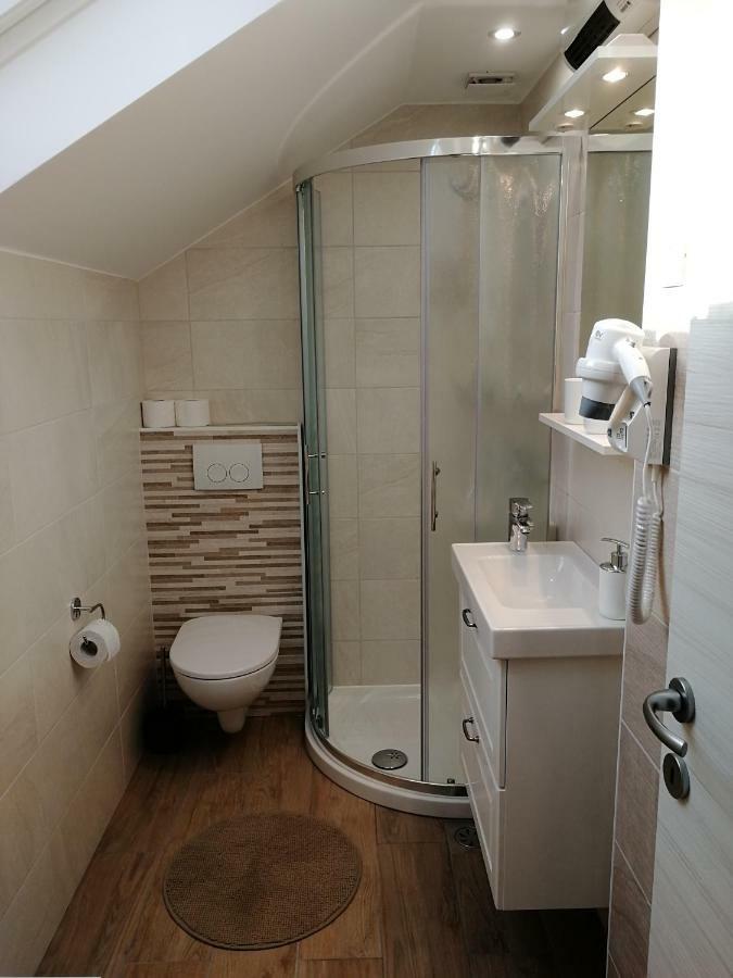 Apartments & Rooms Aleksandra بليد المظهر الخارجي الصورة